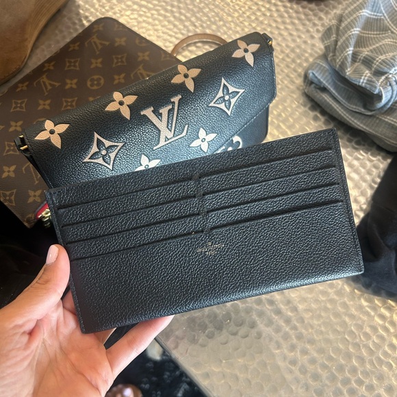 LOUIS VUITTON Bi Color Empriente Felicie - Picture 2 of 3